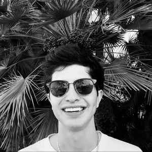 Meet your Posher, Luis